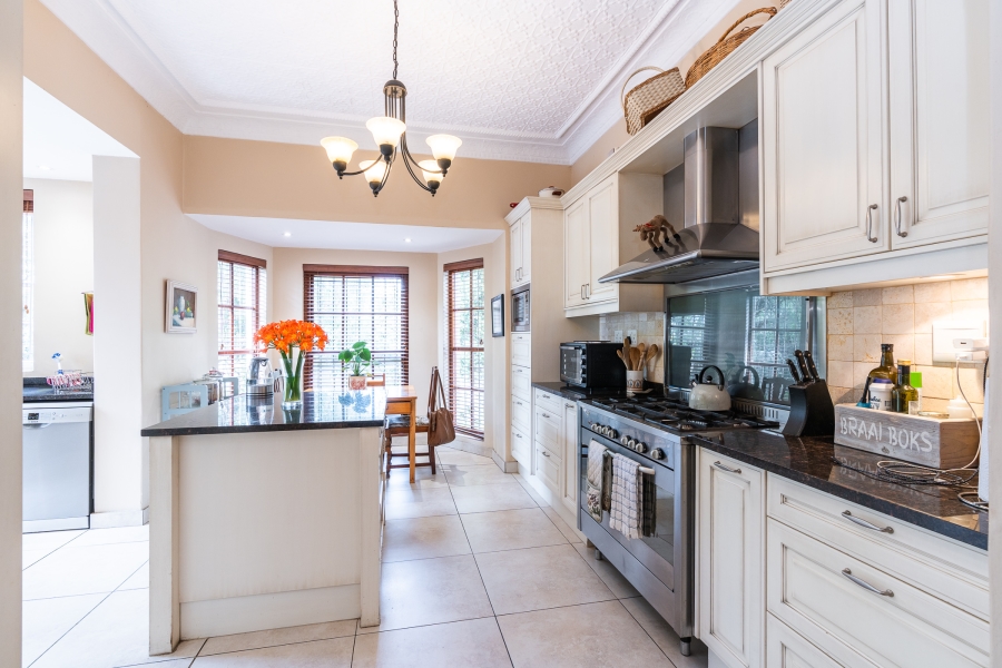 3 Bedroom Property for Sale in Pinelands Western Cape